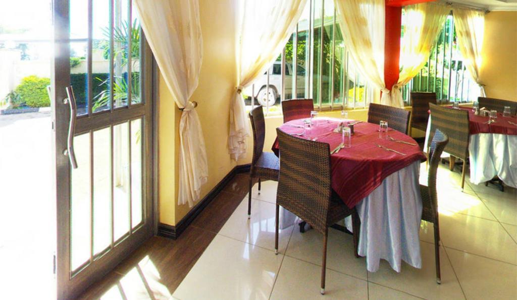 Royal City Dubai Complex Kisumu Exterior foto