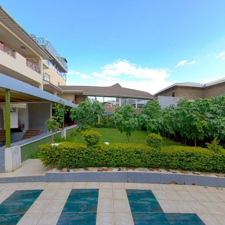 Royal City Dubai Complex Kisumu Exterior foto