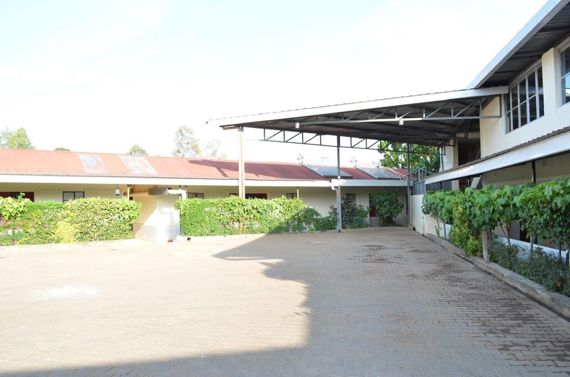 Royal City Dubai Complex Kisumu Exterior foto